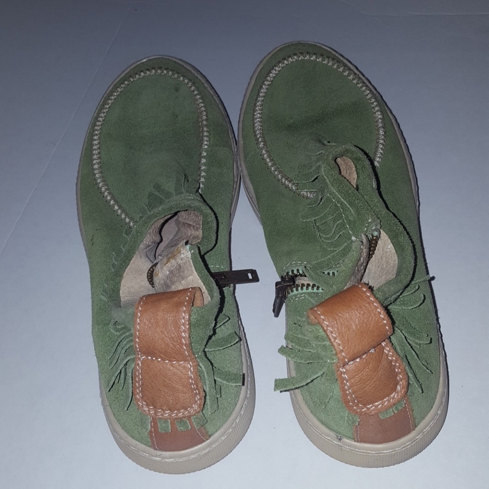 Green suede nice material 7.5 shoe